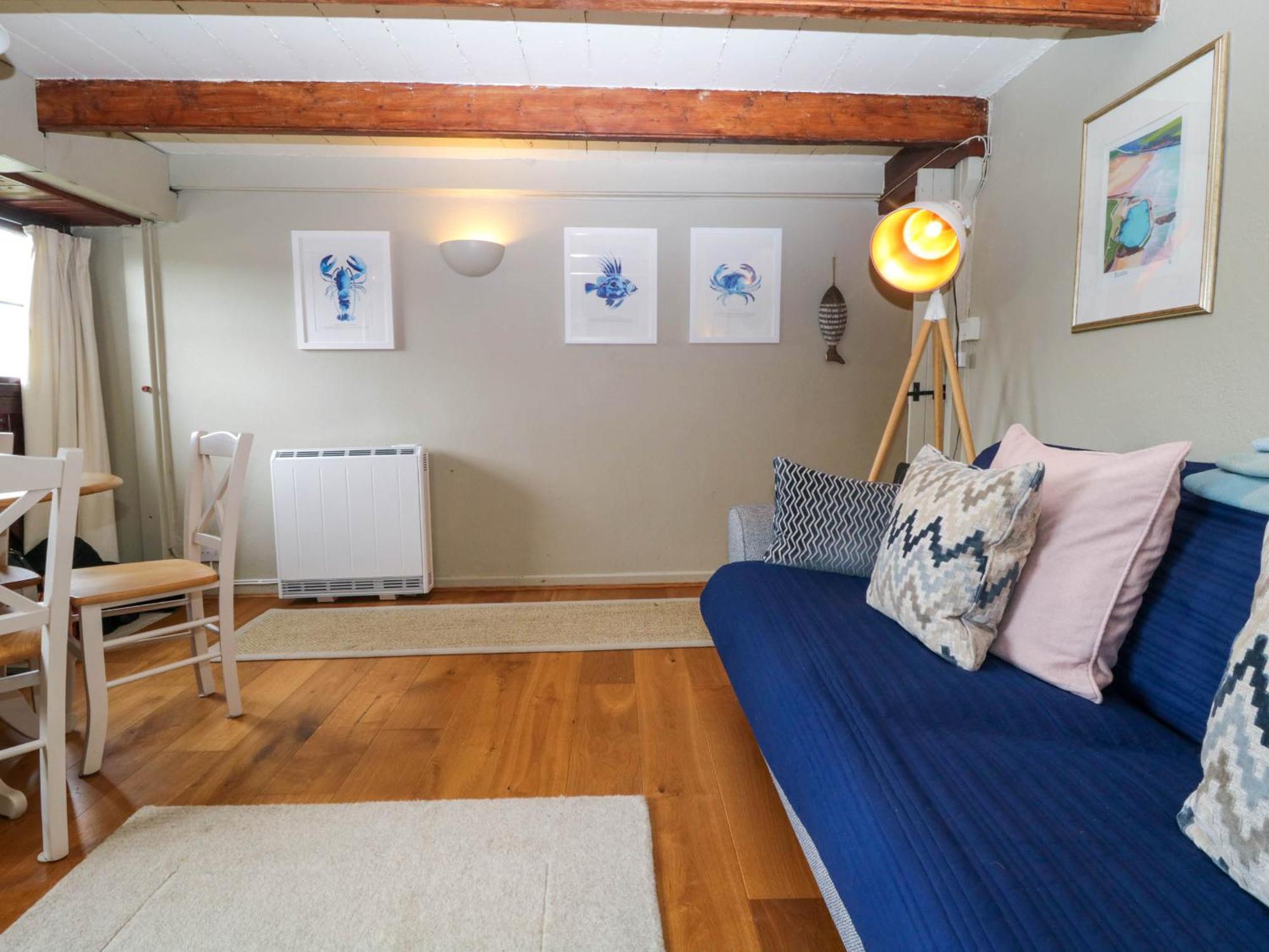4 Trenhaile Terrace Труро Экстерьер фото